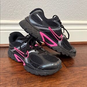 Nike Women’s Tennis shoes